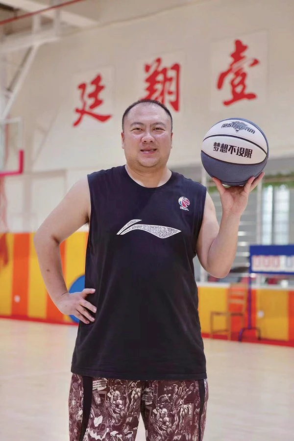 哪里可以找到适合青少年的篮球季前赛训练营_2